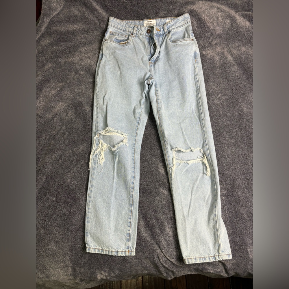 Cotton On “Mom jean” size 6, light wash, like new